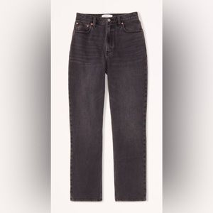 Abercrombie Ultra High Rise 90s Straight Jean in Curve Love